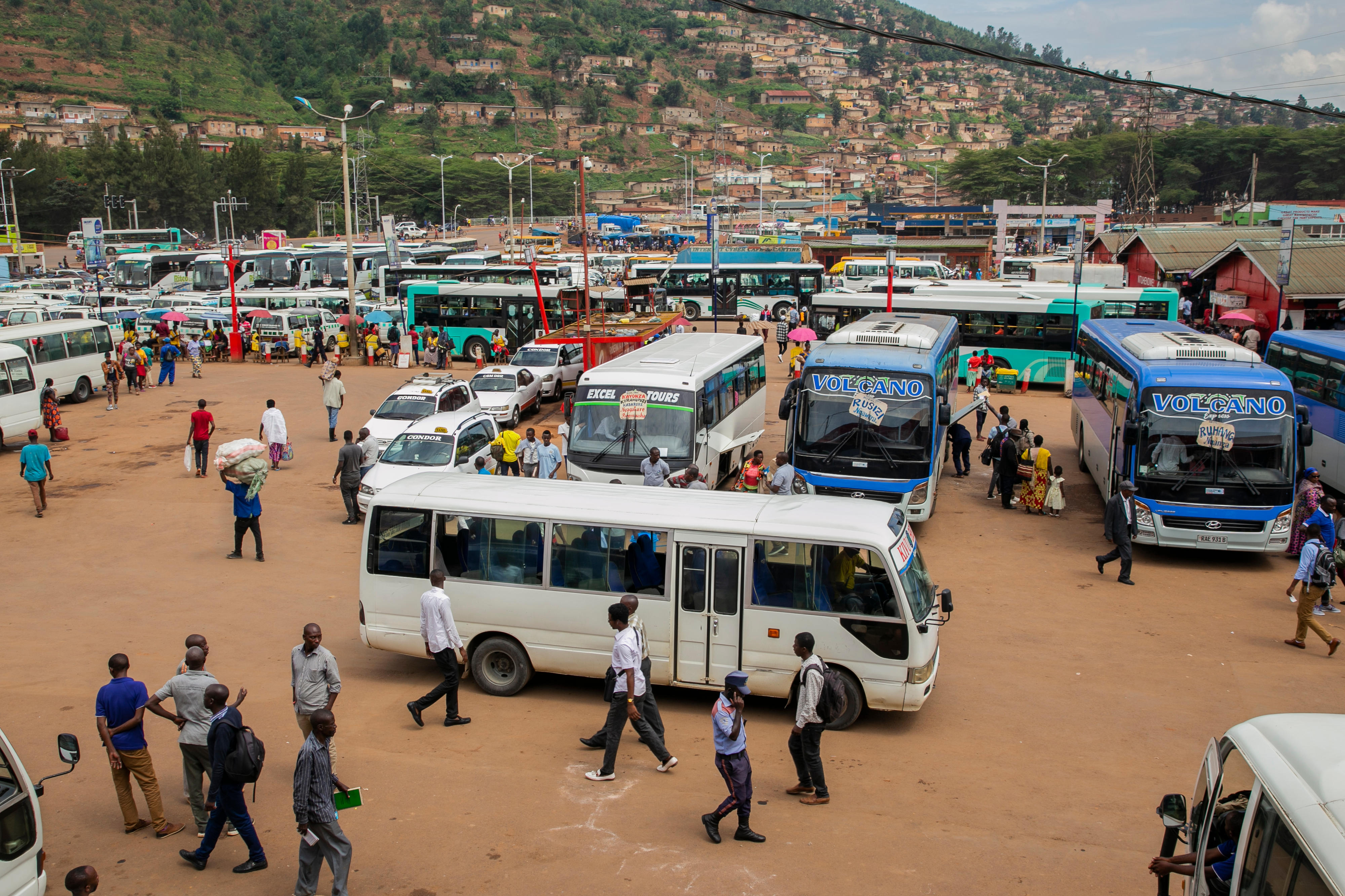 walking-nation-shortage-of-buses-hits-public-transport-rwanda-today